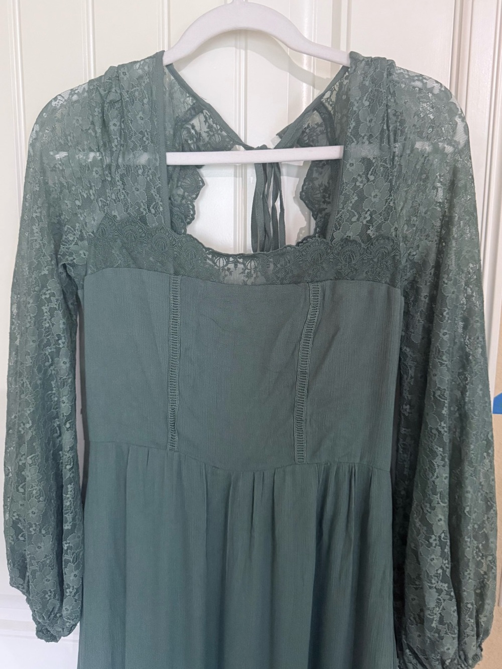Joyfolie Sage Green Lace Maxi Dress brand new without tag never worn